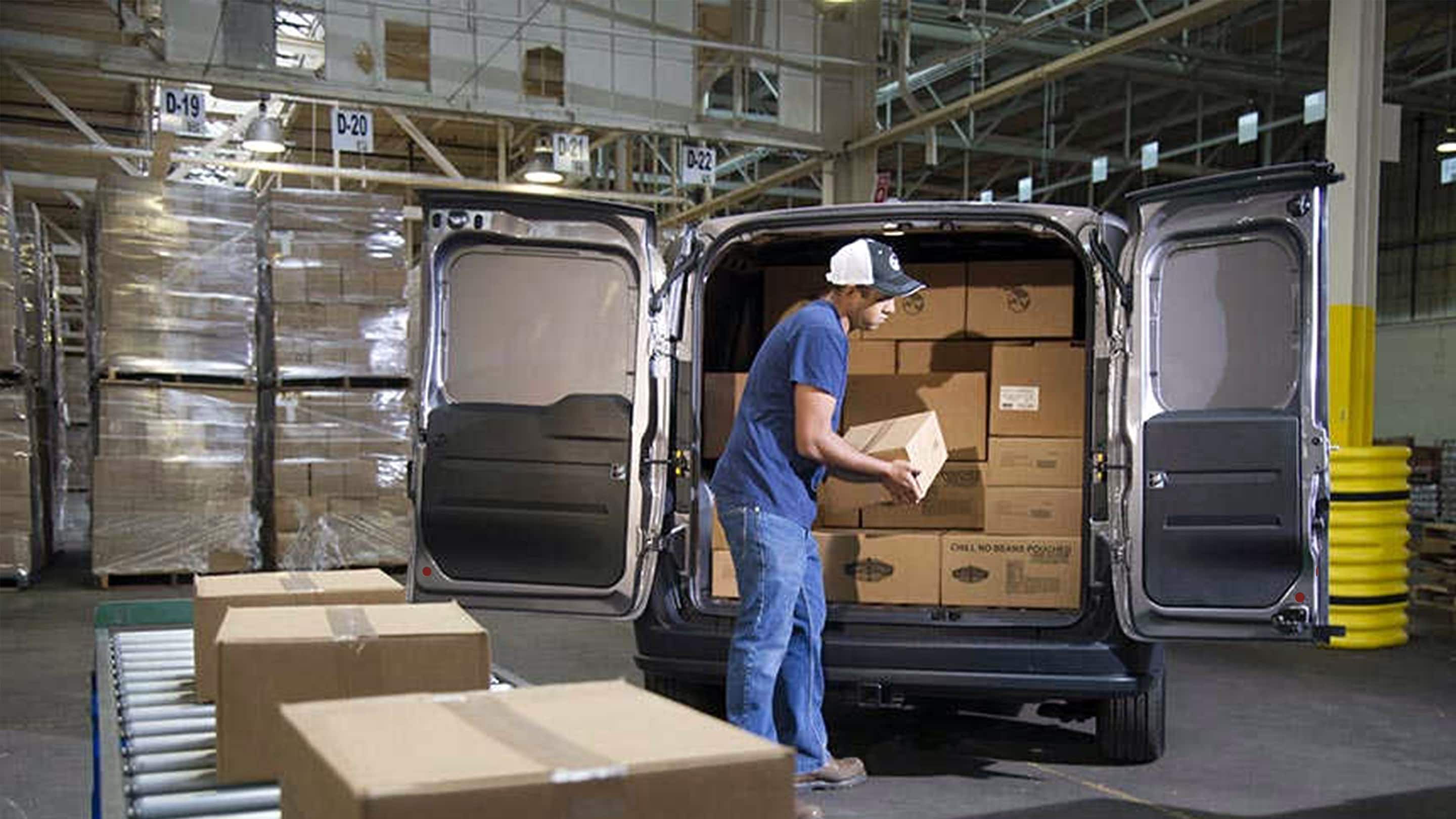 2018 Ram Trucks ProMaster City Unloading Cargo