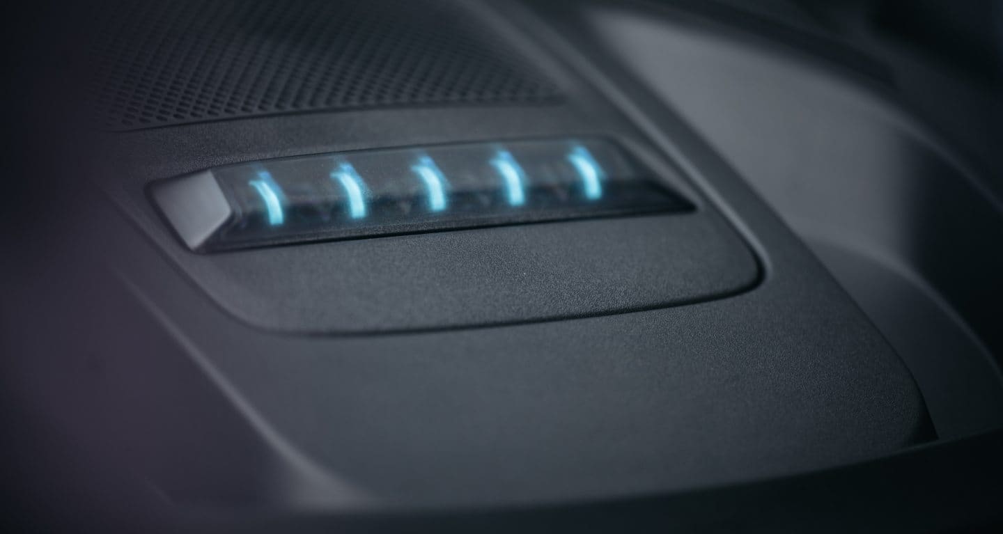 Display Battery charge indicator in a ProMaster EV 3500 High Roof Cargo Van.